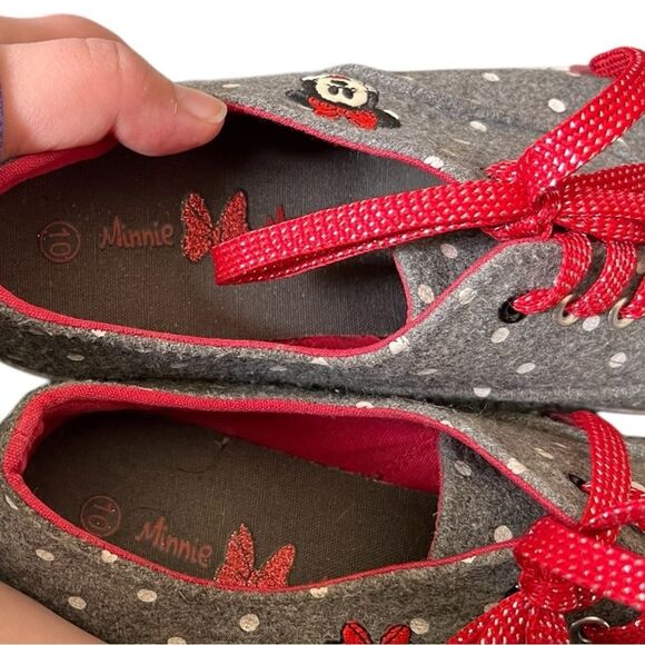 Gray Polka Dot Sneakers with Red Laces & Minnie Mouse - Size 10 - Picture 5 of 5